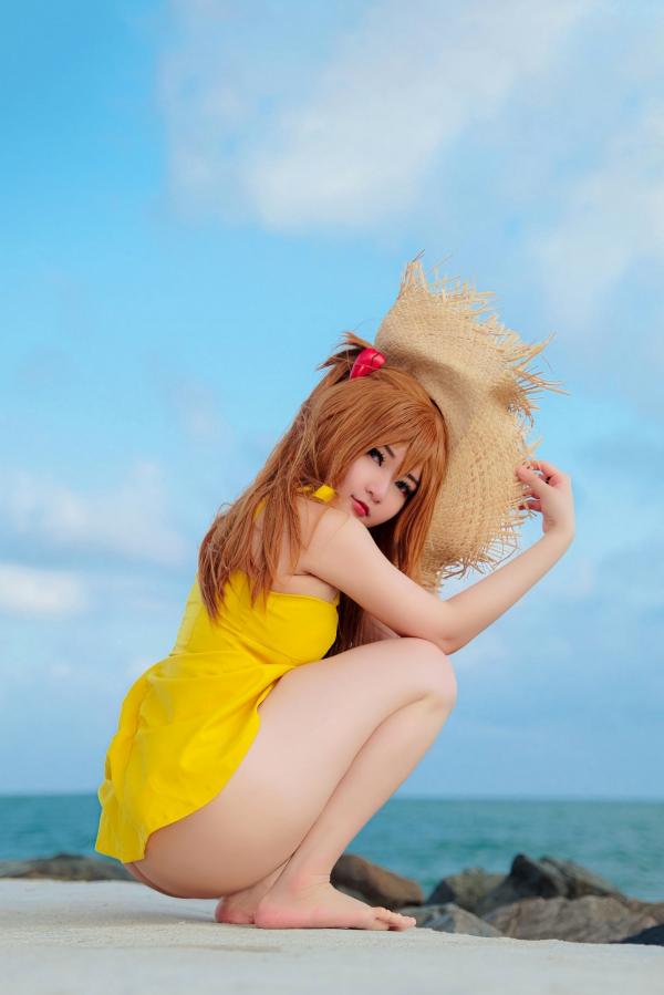    [Potato-Godzilla] 明日香Cosplay海边写真：亮黄色连衣裙夏日度假风，元气少女的清纯与性感诱惑，动漫角色扮演摄影作品第18张图片