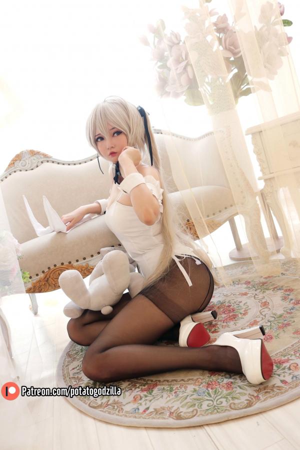    Potato-Godzilla春日野穹Cosplay：兔女郎制服诱惑，大尺度私房写真呈现极致二次元性感第4张图片