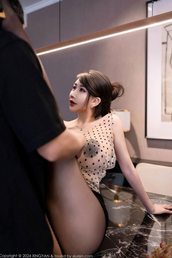    XingYan星颜社-275-李若汐-厨房居家私房写真，性感露背装搭配黑丝诱惑，绝美熟女亲密互动第48张图片