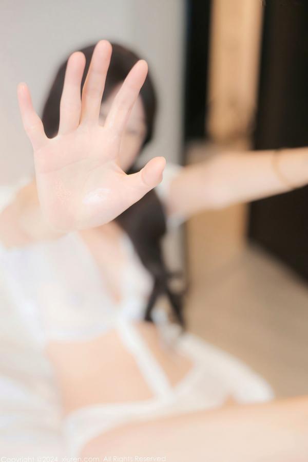    桃妖夭私房诱惑，白色轻透内衣绝美写真，慵懒女神极致魅力，XiuRen秀人网8600新作第10张图片