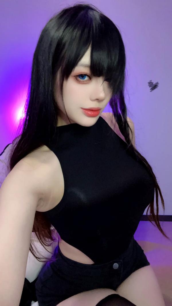    九言 - 二次元漫感美少女，黑色高叉紧身衣搭配诱惑丝袜，氛围感极佳的私房写真 [22P]第11张图片