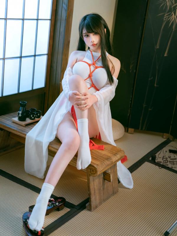    一色雨 - 日式和风捆绑巫女室内私房写真，纯欲交织的视觉盛宴第9张图片