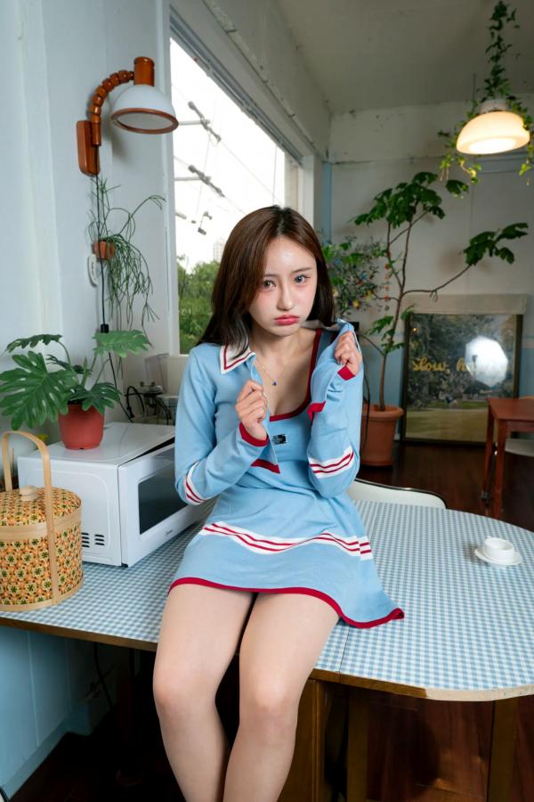    Muchenne 005 - YU 清纯少女运动套装美腿室内私房 [52P]第21张图片