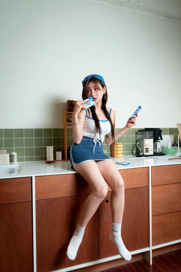    Muchenne 004 - YU [73P] 居家私房写真，清新甜美少女复古风，纹身女神慵懒日常第63张图片