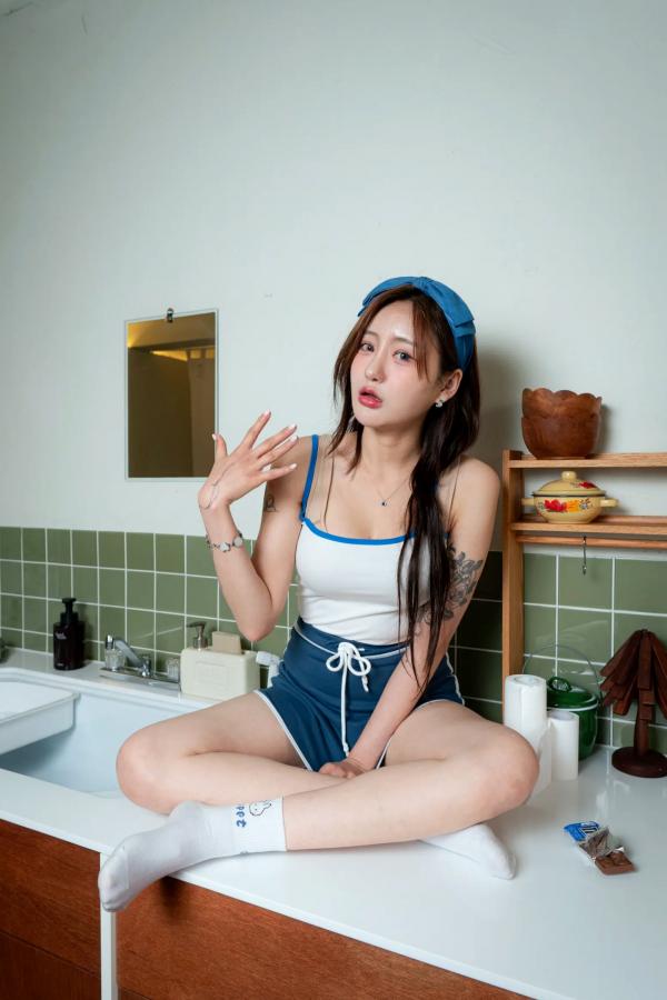    Muchenne 004 - YU [73P] 居家私房写真，清新甜美少女复古风，纹身女神慵懒日常第70张图片