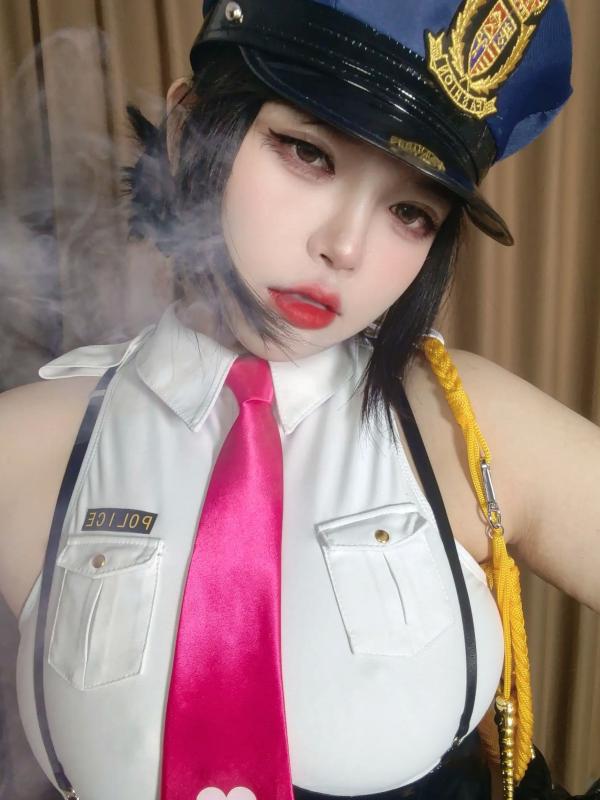    葛生w - 宇都宫沙希女警角色扮演，高叉漆皮制服性感写真 [60P]第53张图片