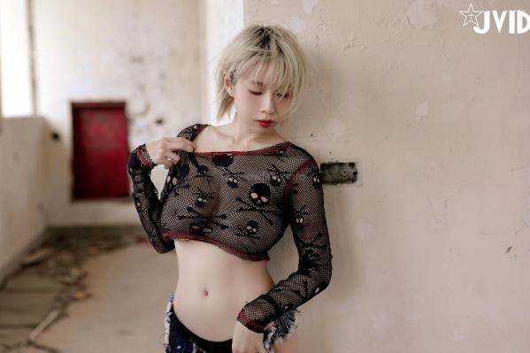    JVID-黎菲儿-废墟荒野大尺度写真-七彩渔网诱惑秀第11张图片