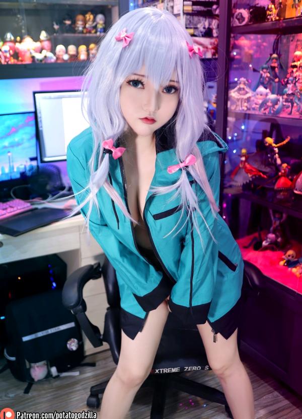    Potato-Godzilla-Sagiri 二次元萌妹宅系游戏房Cosplay私房照第42张图片