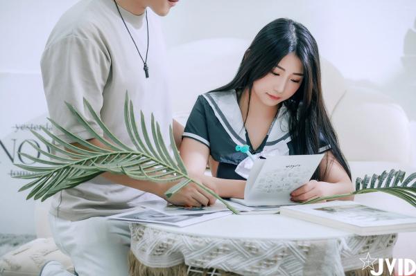    JVID肉包Mini：清纯校服女学生色诱家教老师，禁忌师生角色扮演，大尺度第一视角互动写真，童颜巨乳性感诱惑（2023.07.25）第11张图片