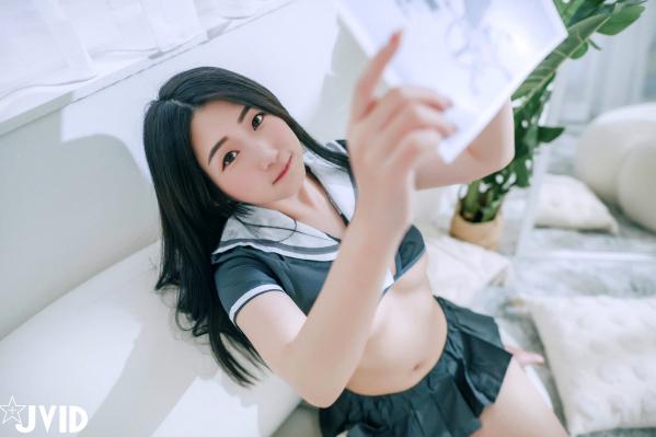    JVID肉包Mini：清纯校服女学生色诱家教老师，禁忌师生角色扮演，大尺度第一视角互动写真，童颜巨乳性感诱惑（2023.07.25）第29张图片