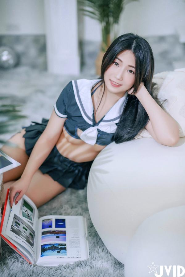    JVID肉包Mini：清纯校服女学生色诱家教老师，禁忌师生角色扮演，大尺度第一视角互动写真，童颜巨乳性感诱惑（2023.07.25）第30张图片