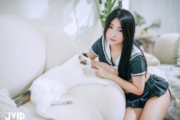    JVID肉包Mini：清纯校服女学生色诱家教老师，禁忌师生角色扮演，大尺度第一视角互动写真，童颜巨乳性感诱惑（2023.07.25）第34张图片