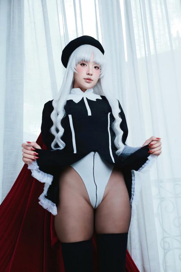    Puy Puy Caren银发冷艳私房写真：制服黑丝连体衣展现绝美身材曲线，极具诱惑力的大尺度视觉盛宴第15张图片