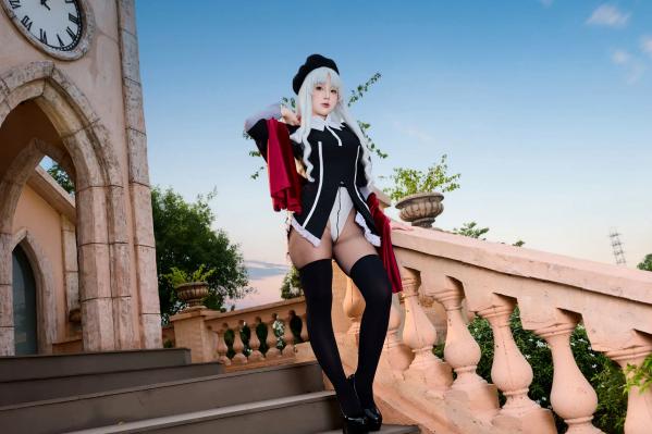    Puy Puy Caren银发冷艳私房写真：制服黑丝连体衣展现绝美身材曲线，极具诱惑力的大尺度视觉盛宴第118张图片
