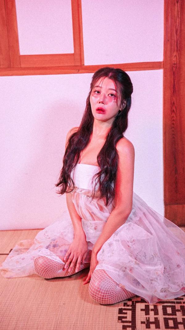    Yuni - Gumiho [107P]第2张图片