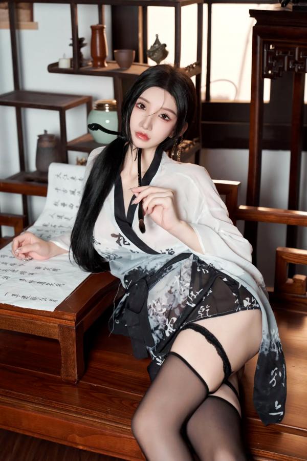    周于希 - 古风书房私房写真，改良汉服搭配丝袜诱惑，极致展现古典与现代性感美第20张图片