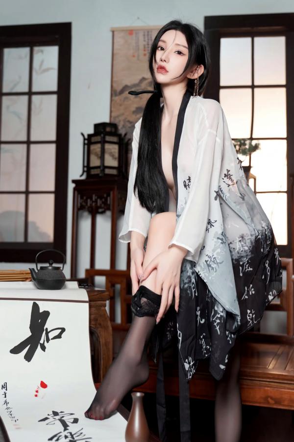    周于希 - 古风书房私房写真，改良汉服搭配丝袜诱惑，极致展现古典与现代性感美第73张图片