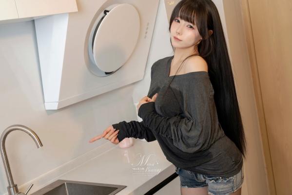    咬一口兔娘 - 水管工传说，极致黑丝诱惑与大胆私房写真，火辣身材福利合集 [104P]第16张图片