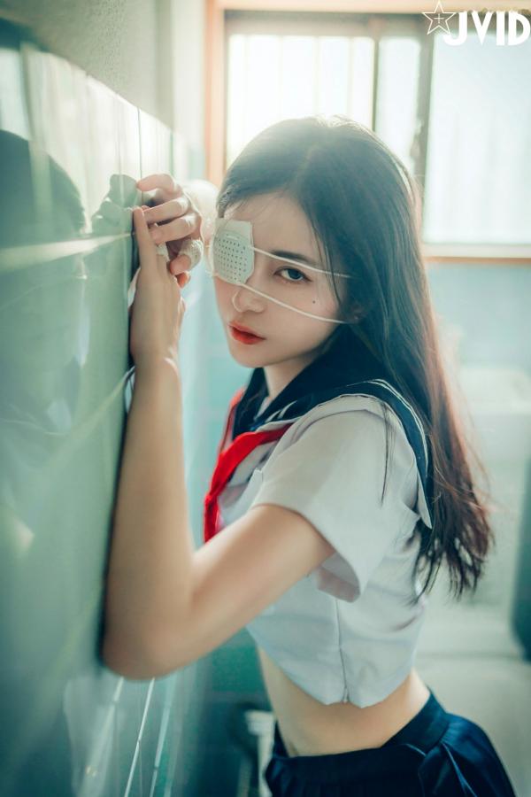    JVID-辰辰-病娇写真-制服角色扮演-缠绕绷带性感大尺度-2023.09.02第185张图片