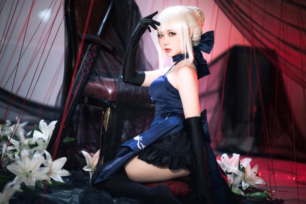    焖焖碳 - FGO 黑呆二次元高质COS，冷艳暗黑风御姐游戏绝美写真 [30P]第6张图片