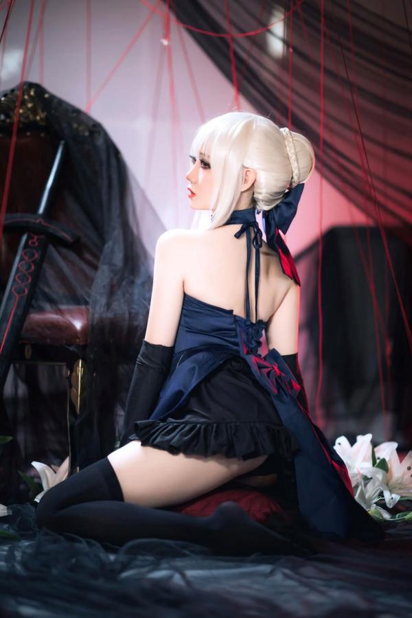    焖焖碳 - FGO 黑呆二次元高质COS，冷艳暗黑风御姐游戏绝美写真 [30P]第7张图片