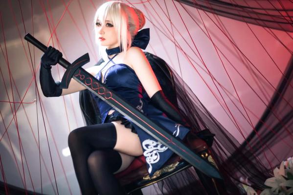    焖焖碳 - FGO 黑呆二次元高质COS，冷艳暗黑风御姐游戏绝美写真 [30P]第12张图片