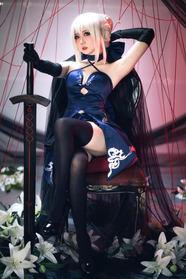    焖焖碳 - FGO 黑呆二次元高质COS，冷艳暗黑风御姐游戏绝美写真 [30P]第16张图片