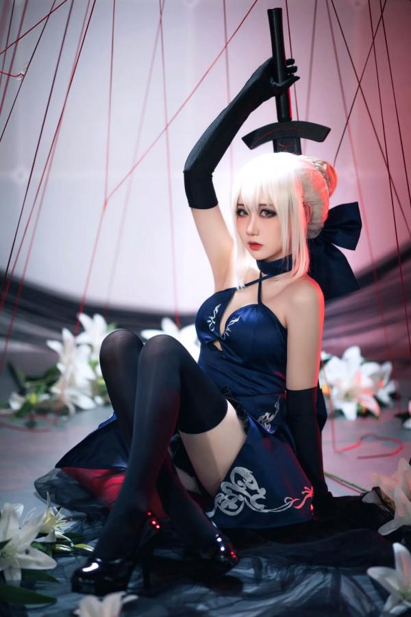    焖焖碳 - FGO 黑呆二次元高质COS，冷艳暗黑风御姐游戏绝美写真 [30P]第21张图片