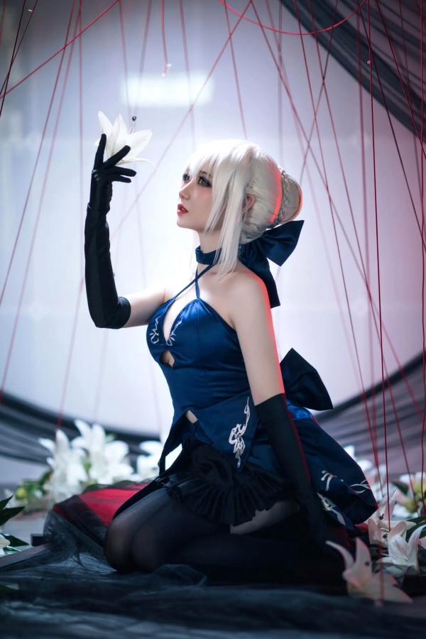    焖焖碳 - FGO 黑呆二次元高质COS，冷艳暗黑风御姐游戏绝美写真 [30P]第23张图片