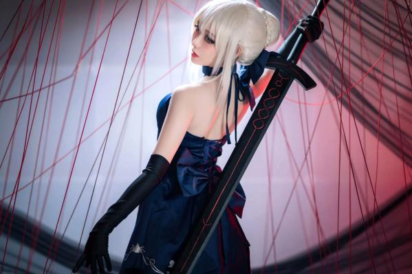    焖焖碳 - FGO 黑呆二次元高质COS，冷艳暗黑风御姐游戏绝美写真 [30P]第25张图片
