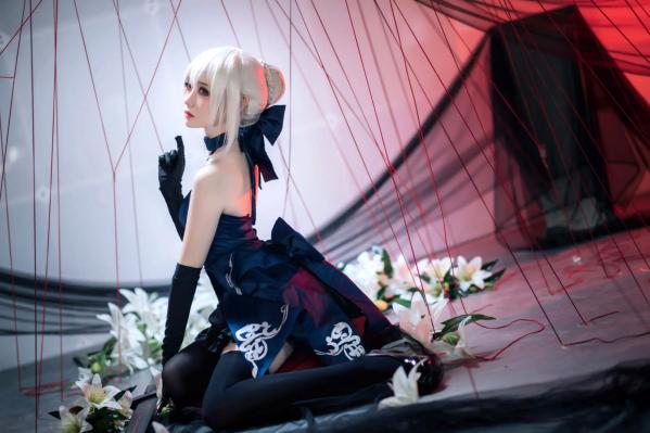    焖焖碳 - FGO 黑呆二次元高质COS，冷艳暗黑风御姐游戏绝美写真 [30P]第28张图片
