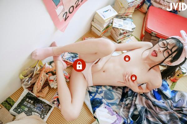   JVID-妍妍-Angel-鱼干女的秘密日常-居家私房-宅女风-眼镜娘-大尺度诱惑写真-2023.04.05第6张图片