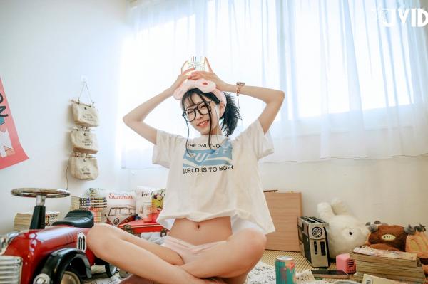    JVID-妍妍-Angel-鱼干女的秘密日常-居家私房-宅女风-眼镜娘-大尺度诱惑写真-2023.04.05第12张图片