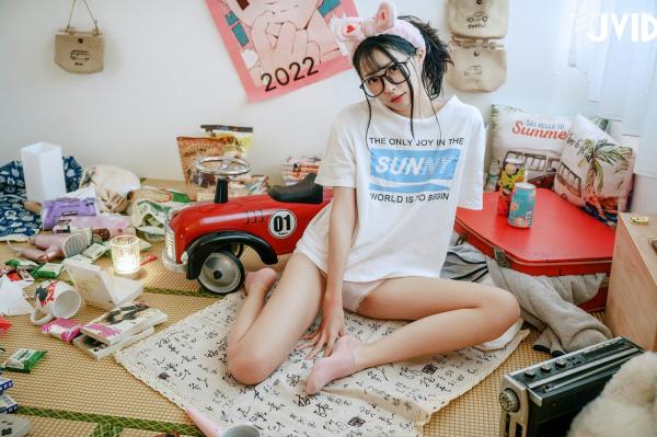    JVID-妍妍-Angel-鱼干女的秘密日常-居家私房-宅女风-眼镜娘-大尺度诱惑写真-2023.04.05第13张图片