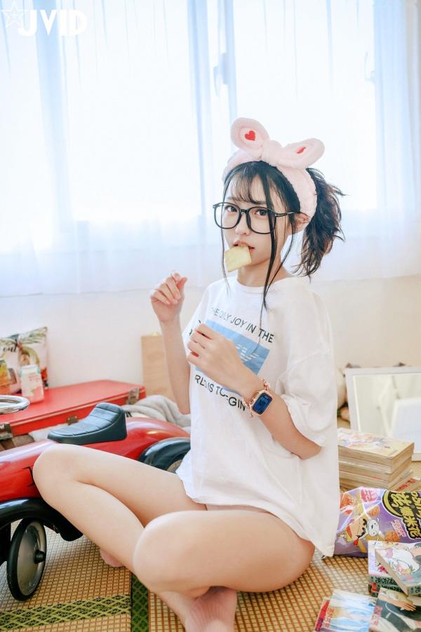    JVID-妍妍-Angel-鱼干女的秘密日常-居家私房-宅女风-眼镜娘-大尺度诱惑写真-2023.04.05第19张图片