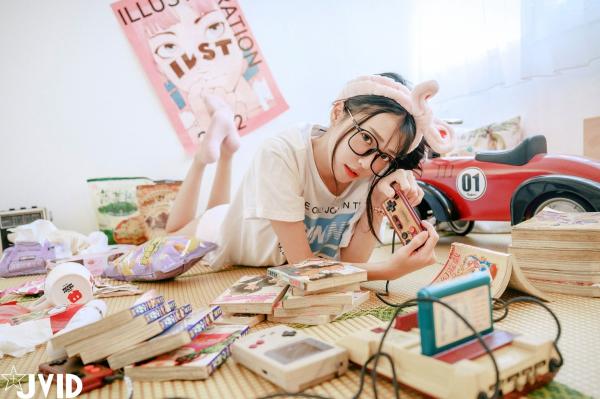    JVID-妍妍-Angel-鱼干女的秘密日常-居家私房-宅女风-眼镜娘-大尺度诱惑写真-2023.04.05第54张图片