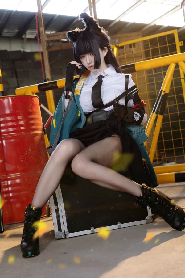    双木扶苏 - 绝区零星见雅COSPLAY 战术工装风冷艳御姐在废墟拍摄绝美还原 [30P]第22张图片
