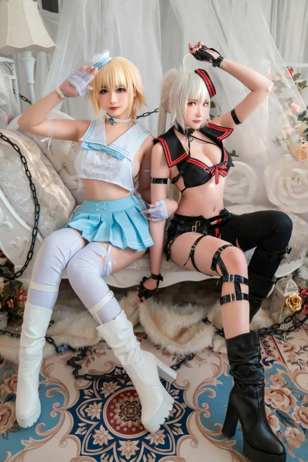    Momoko葵葵 瓜希酱 - FATE黑白贞德Cosplay，冷艳黑化与清纯白贞双子，极致对比诱惑实拍 [60P]第28张图片