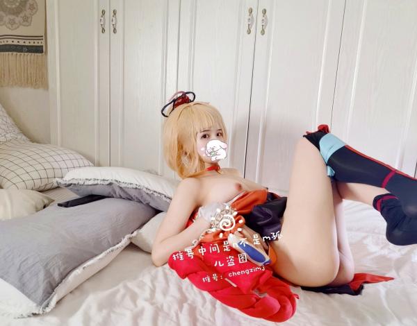    橙子喵酱-宵宫原神cosplay私房写真，极致诱惑展现二次元少女魅力第4张图片