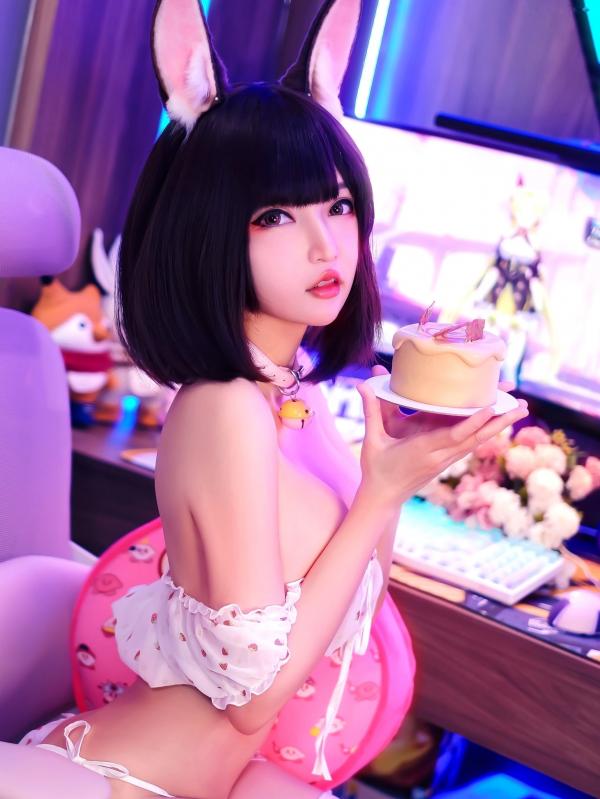    Potato-Godzilla-Tatami-Otaku-Girl 动漫兔女郎COSplay，电竞房里的御宅女神，甜美短发清纯诱惑第17张图片