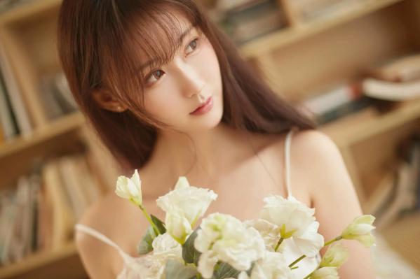    【高清写真】羽生三未 日系睡裙私房写真，清新居家风格，温婉气质与治愈唯美视觉盛宴第20张图片
