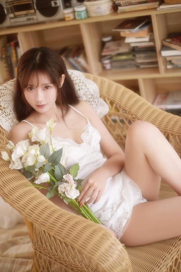    【高清写真】羽生三未 日系睡裙私房写真，清新居家风格，温婉气质与治愈唯美视觉盛宴第26张图片