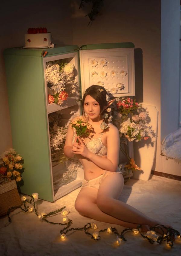    Zyra秋 繁花私房写真：花间精灵造型唯美蕾丝内衣诱惑[40P]第10张图片