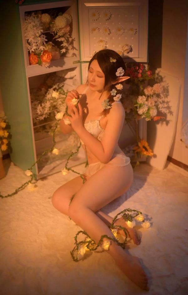    Zyra秋 繁花私房写真：花间精灵造型唯美蕾丝内衣诱惑[40P]第17张图片