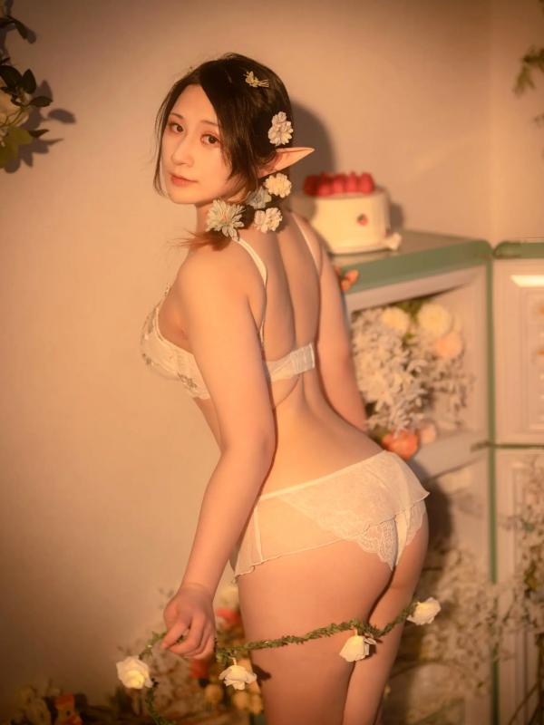    Zyra秋 繁花私房写真：花间精灵造型唯美蕾丝内衣诱惑[40P]第26张图片