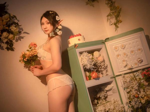    Zyra秋 繁花私房写真：花间精灵造型唯美蕾丝内衣诱惑[40P]第32张图片
