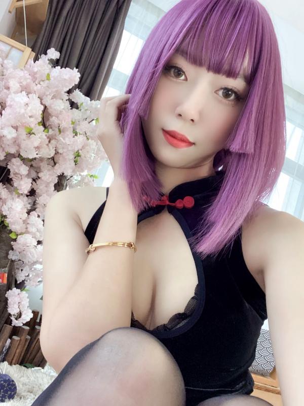    Money冷冷 - 黑丝吊带高叉旗袍蕾丝裙，日式樱花背景下极致性感私房演绎 [107P]第69张图片