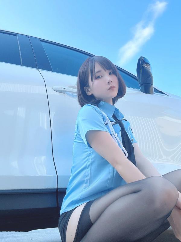    けん研(けんけん)制服诱惑与性感恶魔Cosplay写真，大尺度角色扮演，火辣身材尽显极致诱惑，2023.11精选合集第24张图片