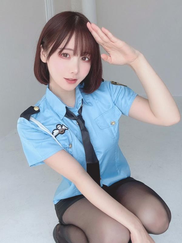    けん研(けんけん)制服诱惑与性感恶魔Cosplay写真，大尺度角色扮演，火辣身材尽显极致诱惑，2023.11精选合集第25张图片