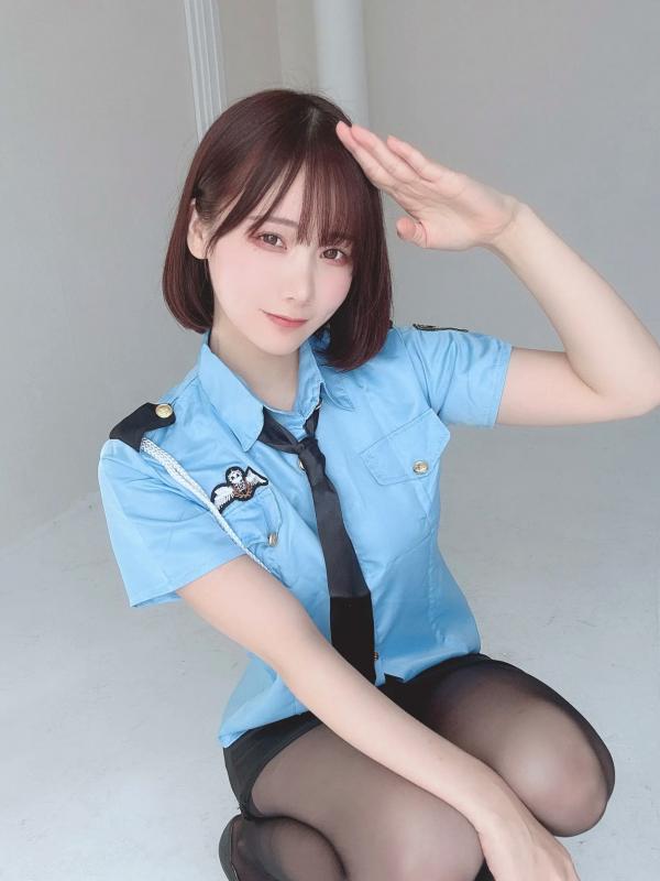    けん研(けんけん)制服诱惑与性感恶魔Cosplay写真，大尺度角色扮演，火辣身材尽显极致诱惑，2023.11精选合集第58张图片